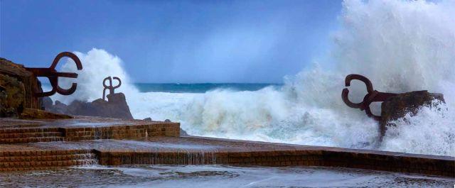 El Peine del Viento: Arte junto al Mar